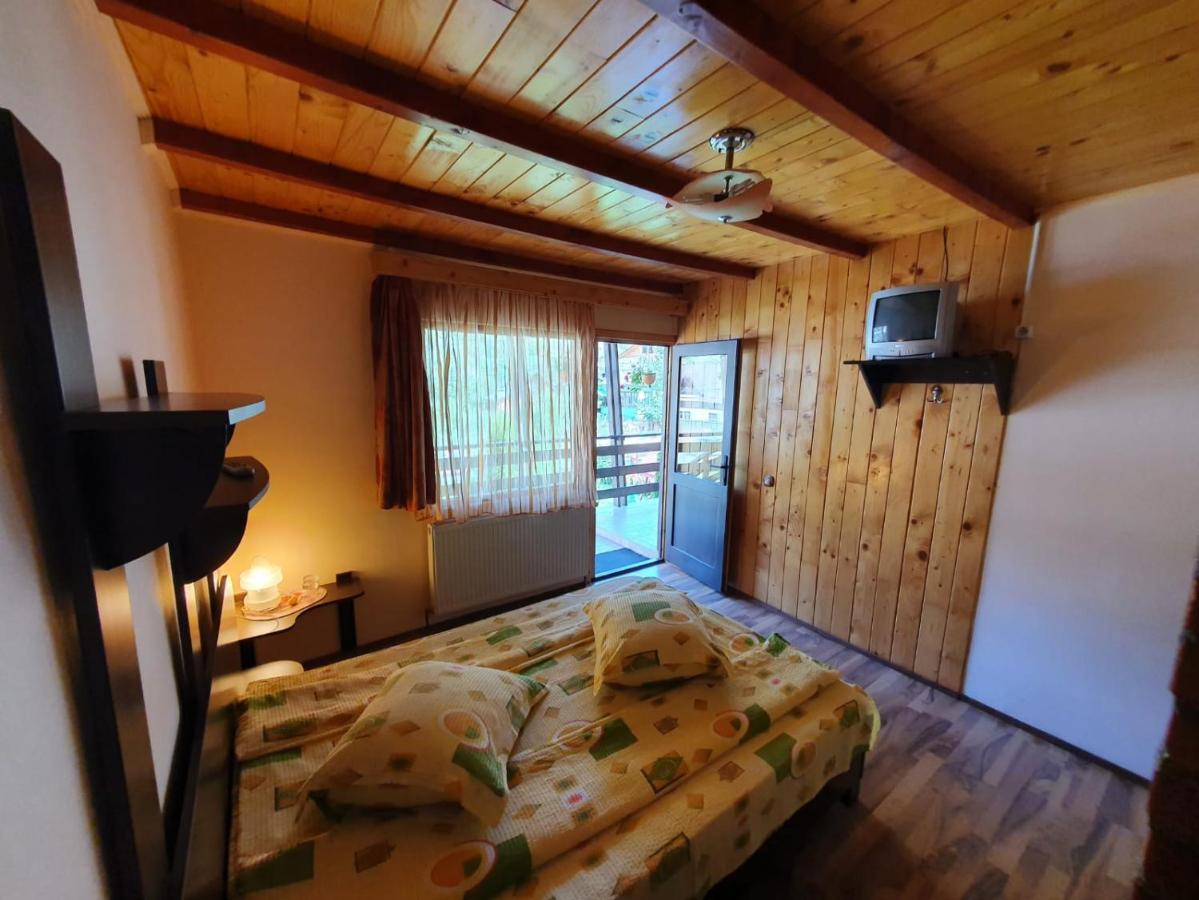 Pensiunea Casa Soarelui Podu Dimbovitei Exterior foto